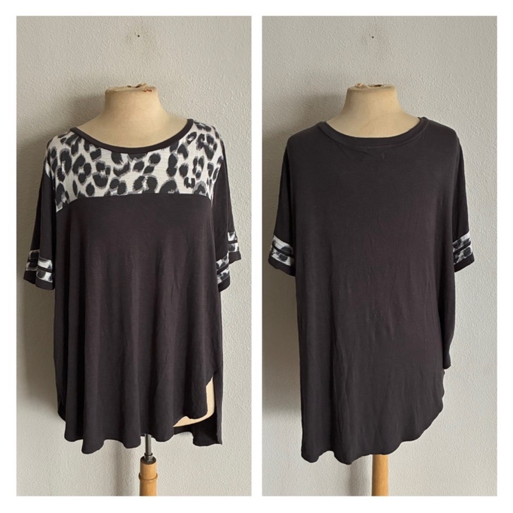 Maurices animal print tee
